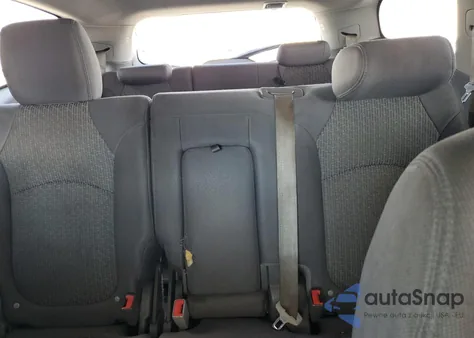 2011 Chevrolet Traverse Ls z USA, uszkodzony, nr VIN 1GNKVEED4BJ259906